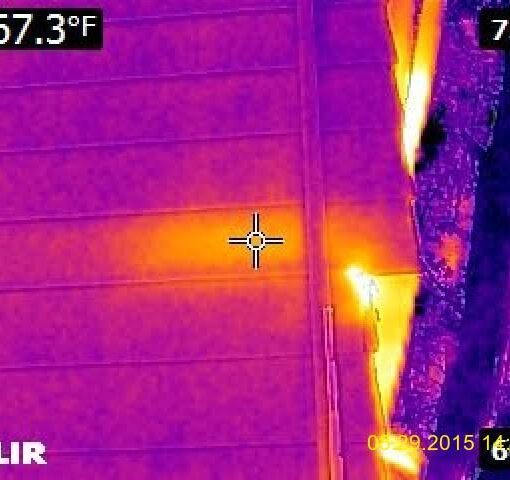 Infrared photo of exterior active hive